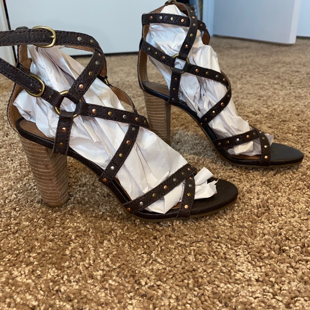 Lucky Brand Strappy heels